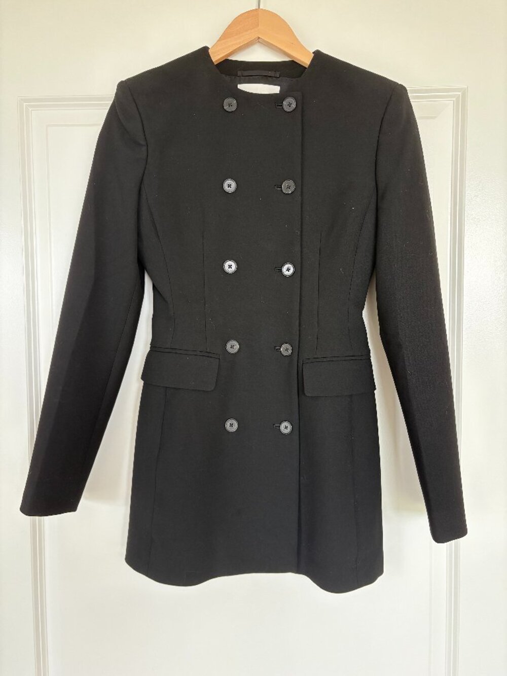 Aritzia: “Babaton Skyrise Dress” Size 0, Black